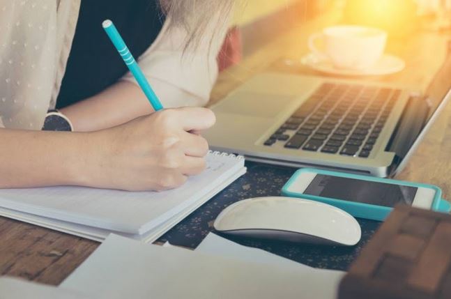 Предоставление современных учебных пособий для школ