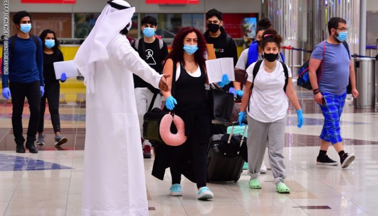 Прибывшие в ОАЭ