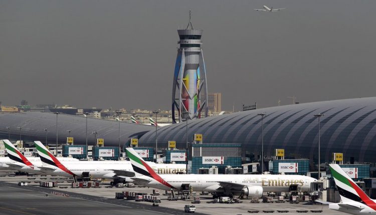 ОАЭ позволяет выезжать за границу