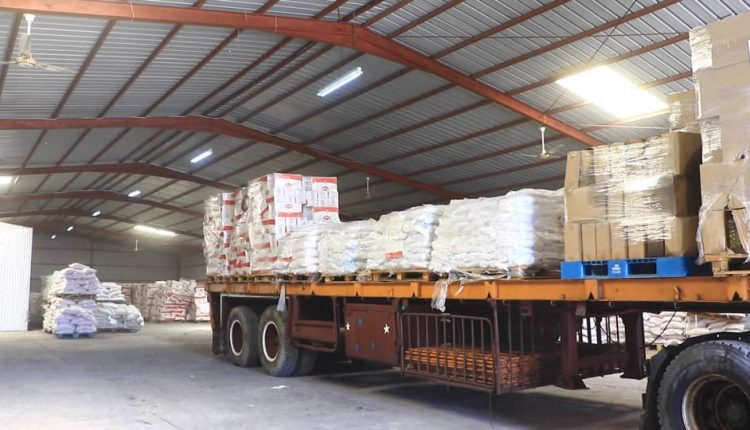 Корабль с гуманитарной помощью